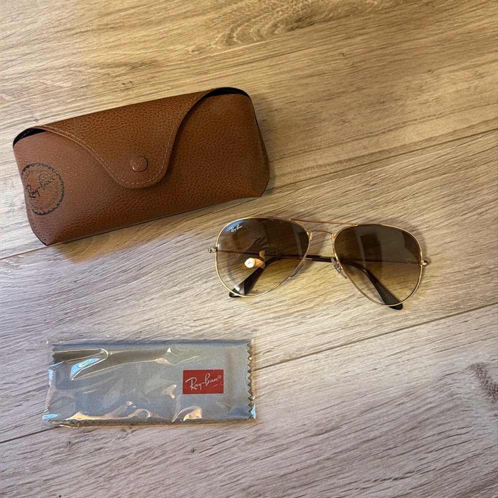 Ray ban aviators